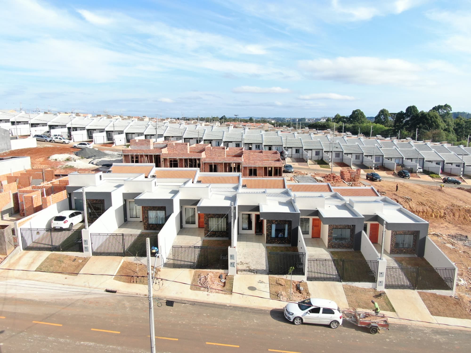 Vista aérea das casas do Cidade Jardim em construção