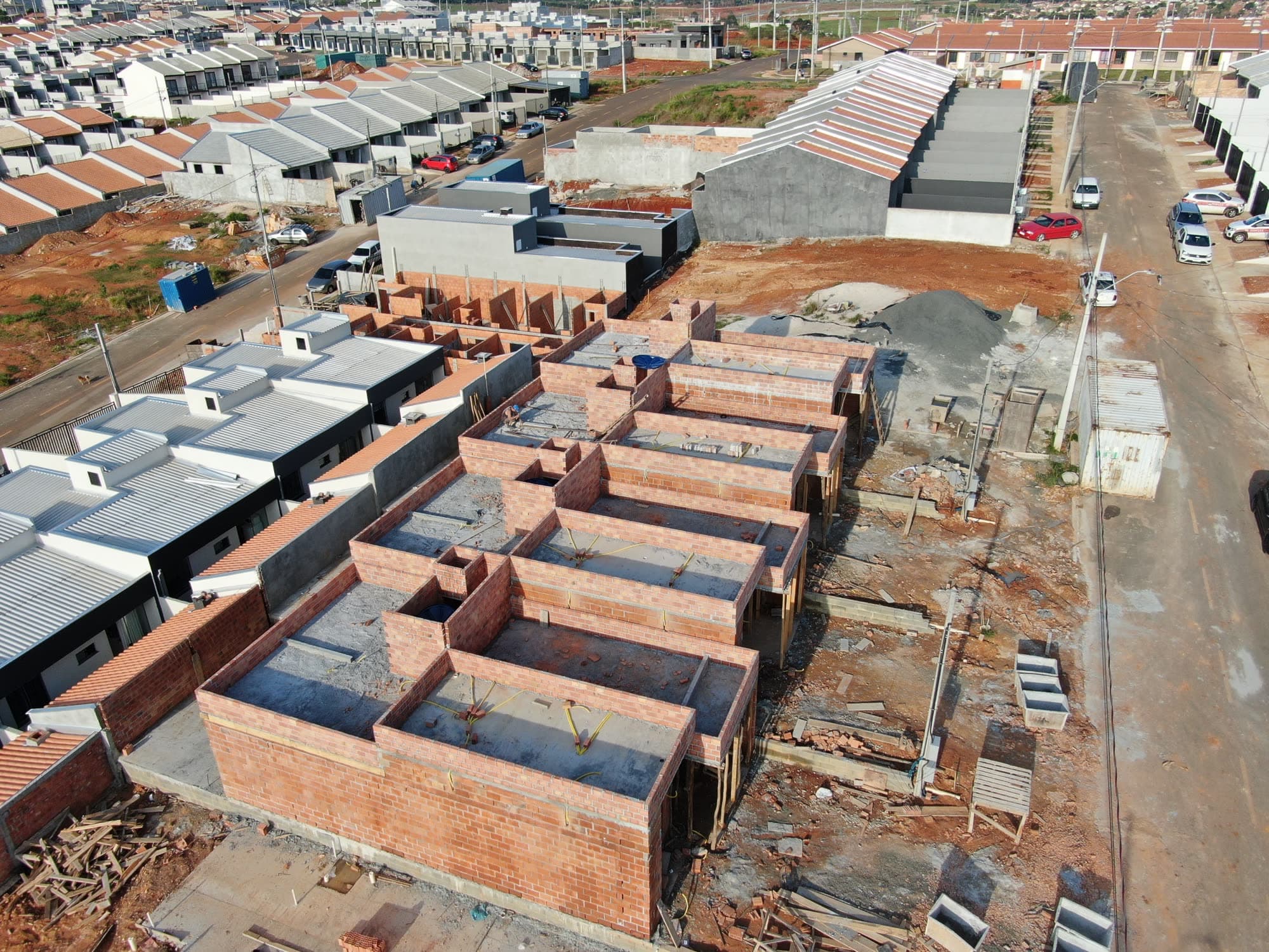 Conjunto de casas do Residencial Cidade Jardim visto de cima
